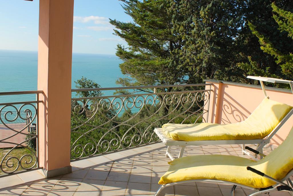 B&B Le Palme Амелья Екстер'єр фото