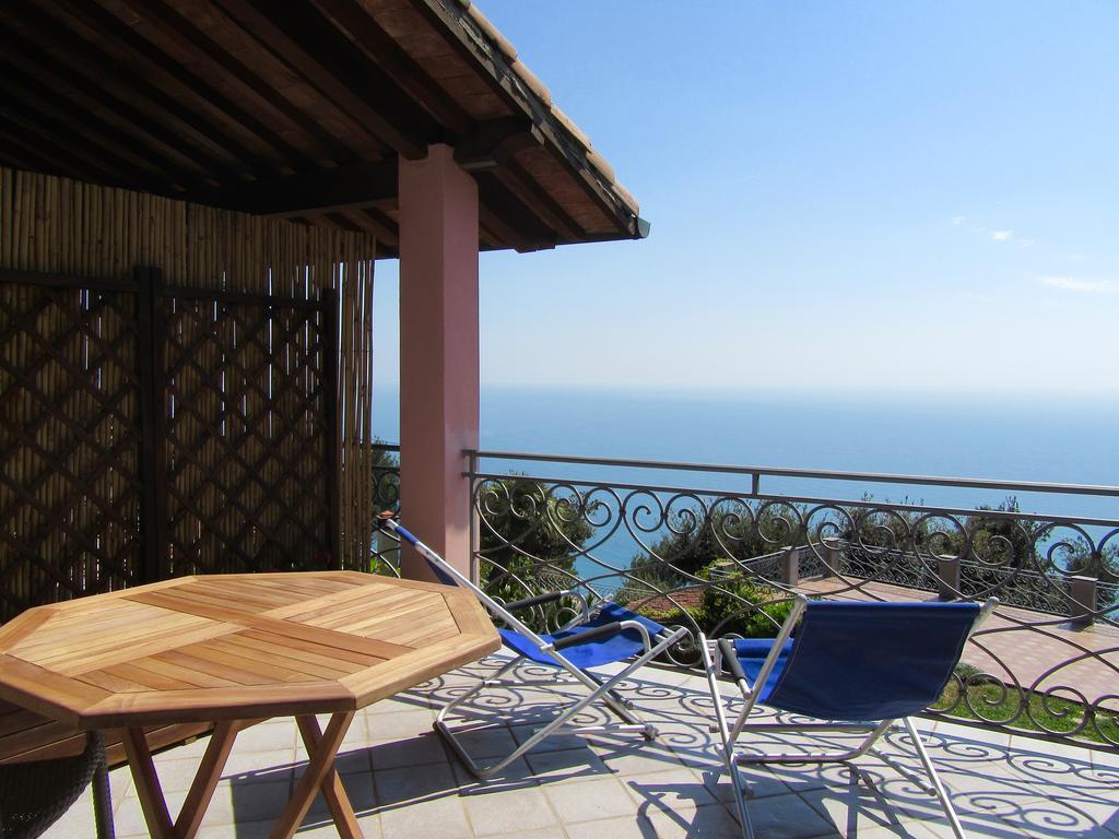 B&B Le Palme Амелья Екстер'єр фото